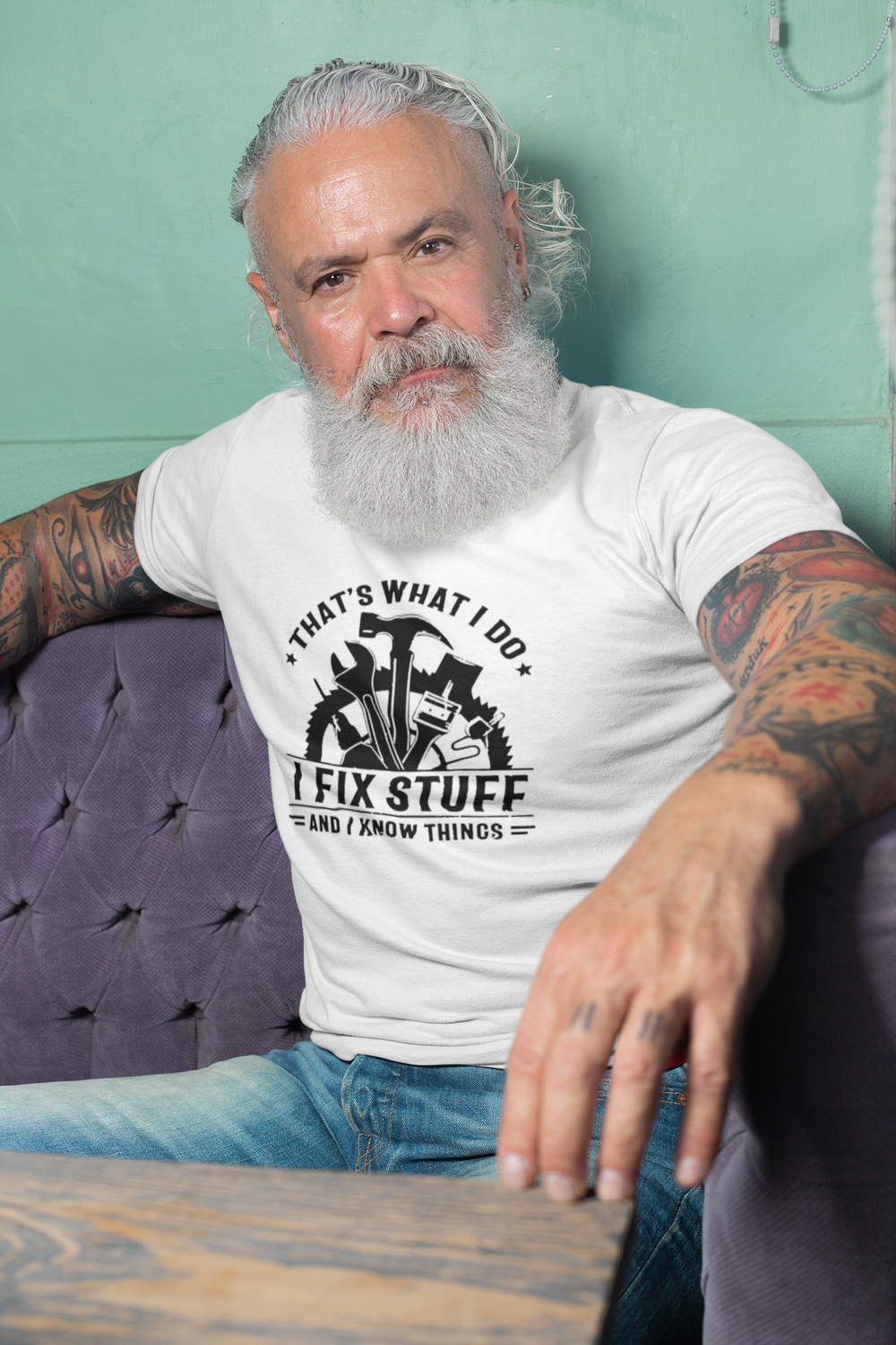 That's What I Do, I Fix Stuff and I Know Stuff T-Shirt